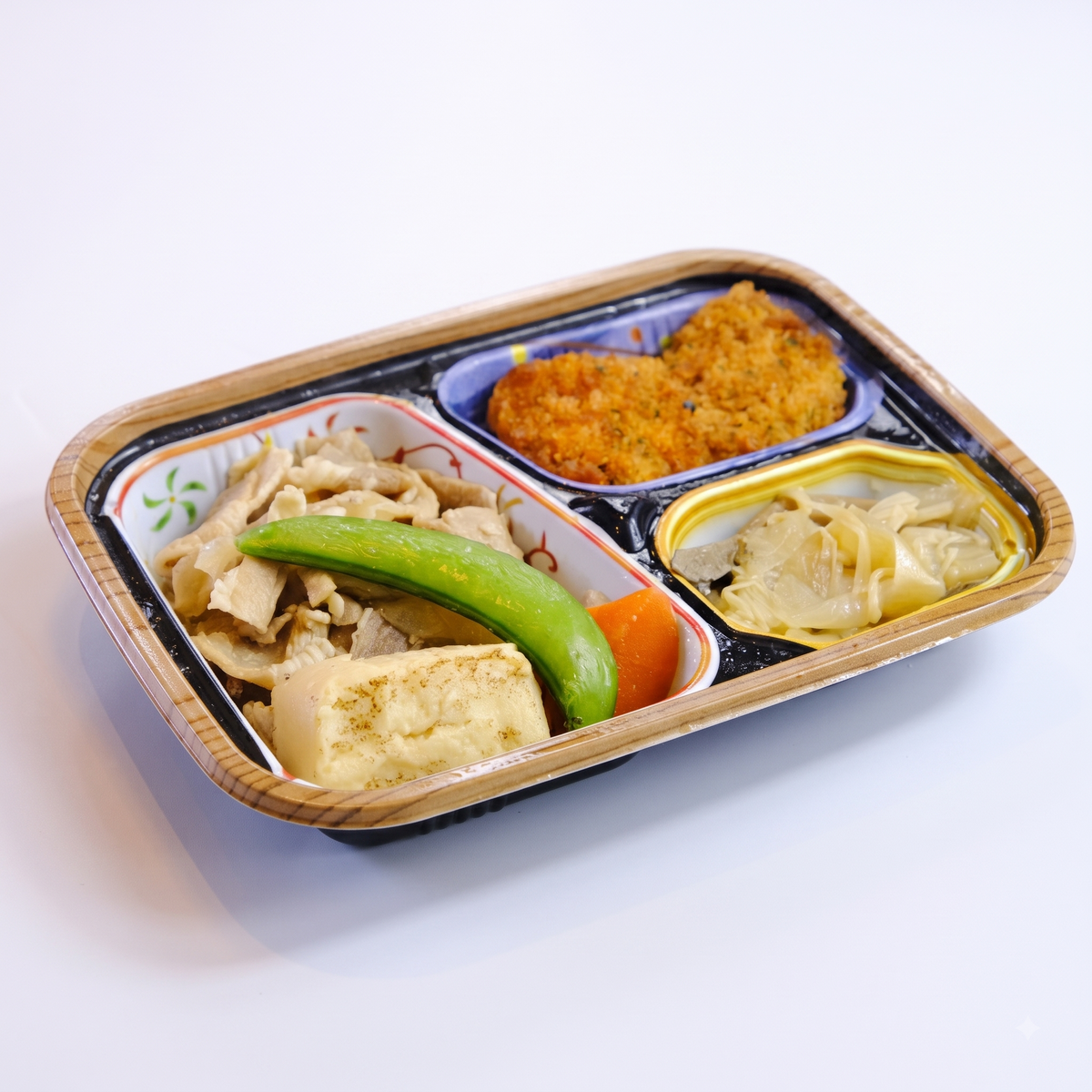 【みんなのランチBOX】玉ねぎと豚肉のすき煮/ひらたけのナムル/イカカツ 1食